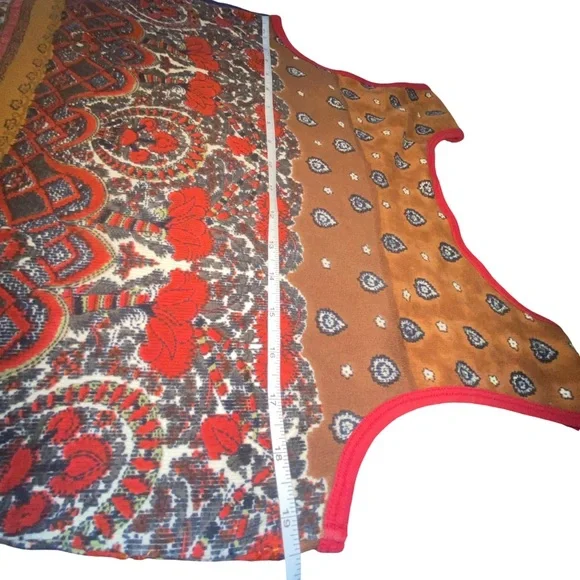 White Stag vintage Tan Graphic Crop Tank Top - Picture 3 of 5